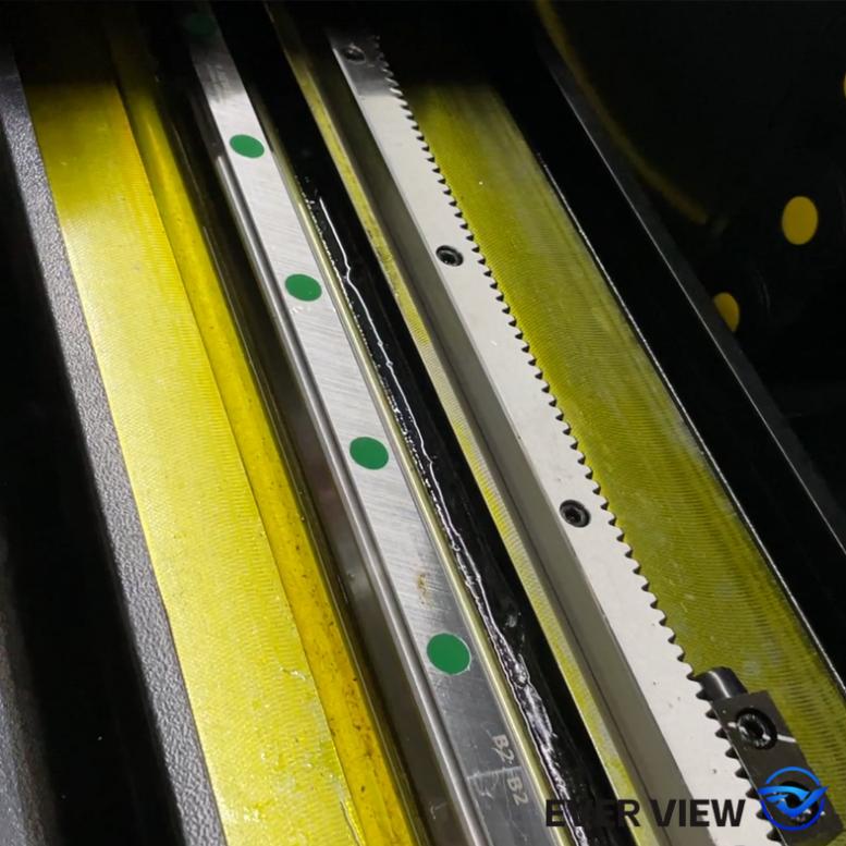 ¿Cuáles son los puntos claves para el mantenimiento diario de las máquinas de corte por láser? EVER VIEW Machinery le enseña cómo extender la vida útil de su equipo.